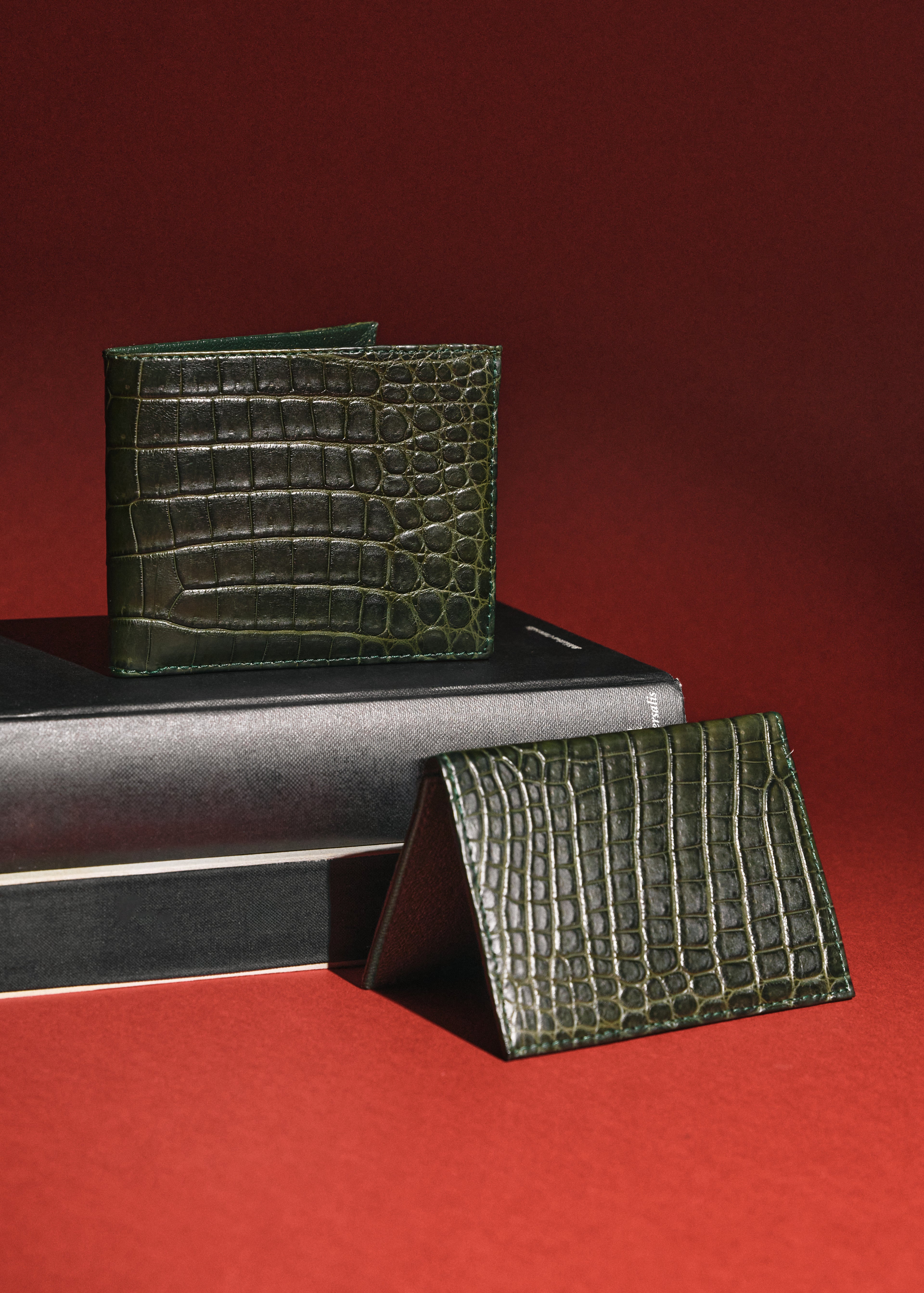 Bifold Crocodile Wallet Olive - MORELET®